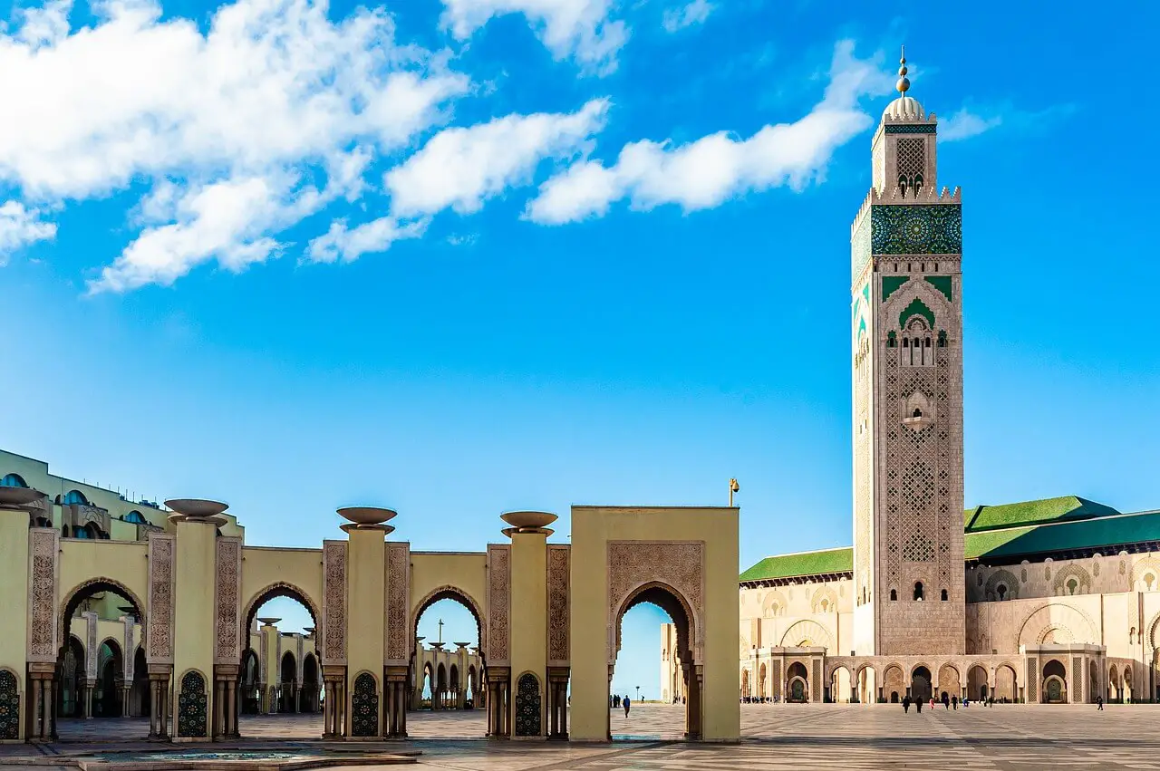 المناطق السياحية في الدار البيضاء المغرب القلب النابض بالحيوية