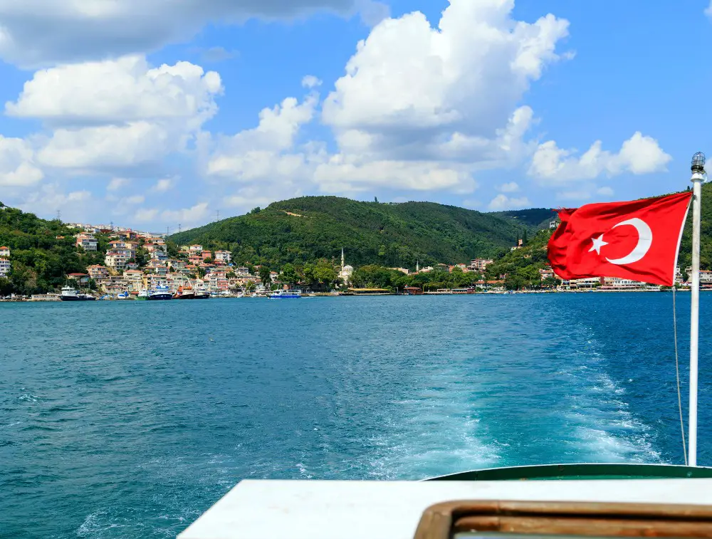 شروط ومتطلبات الإقامة السياحية في تركيا