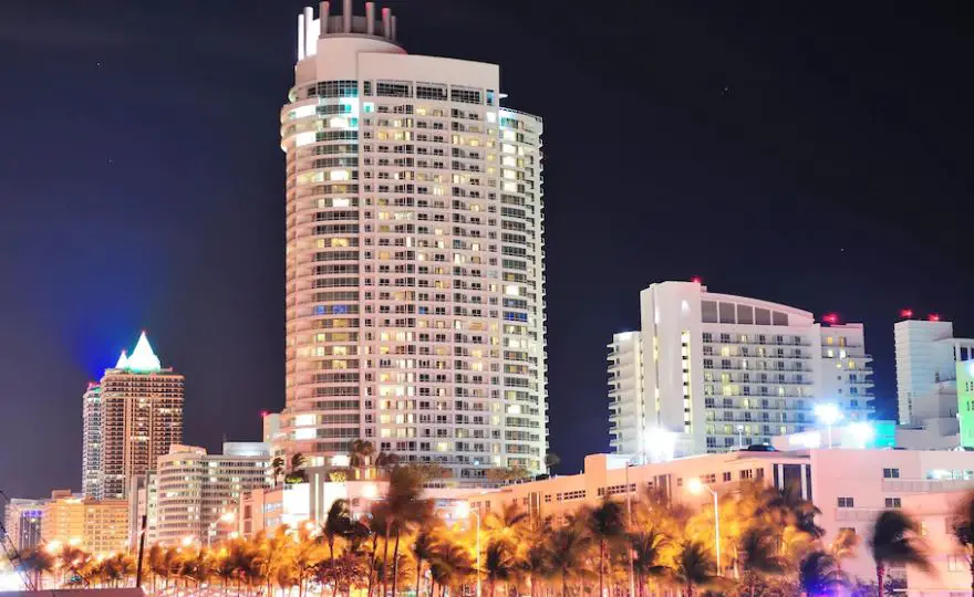 فنادق قريبة من دبي مول
