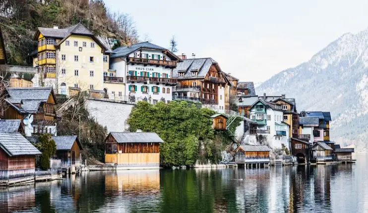 أجمل مدن سويسرا السياحية 2023