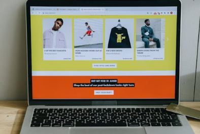 أفضل مواقع تسوق الملابس في المغرب عبر الإنترنت